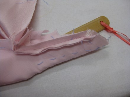 bamboo-point-turner-can-be-used-as-a-pressing-aid-in-narrow-tube