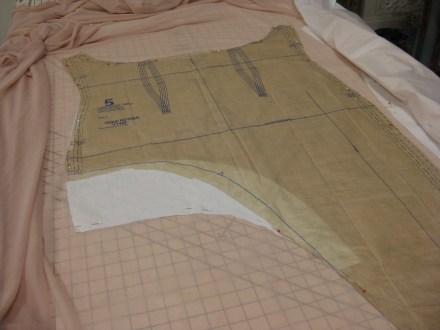 photo-4-additional-15cm-added-to-lower-edge-of-right-front-garment-and-lining