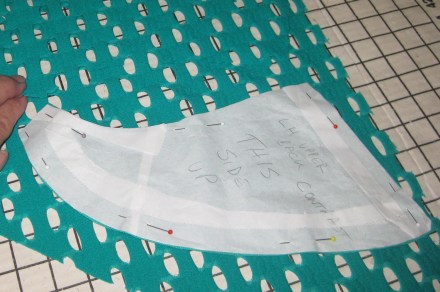 photo-4-overlay-fabric-trimmed-to-reduce-bulk-seam-allowances-clipped-where-needed-2